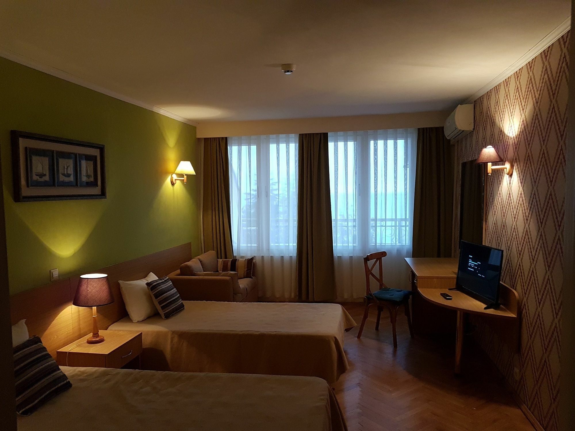 Magnolia Palace Golden Sands Exterior foto